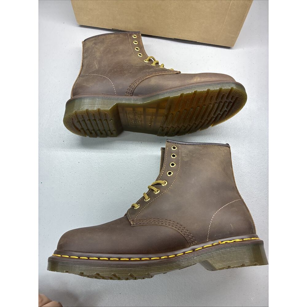 Dr. Martens Unisex 1460 Crazy Horse Leather 8 Eye Boot, Brown, 10 Women/9 Men - Picture 4 of 11